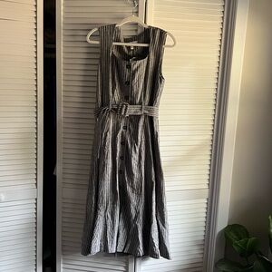 Banana republic linen blend belted gray striped dress